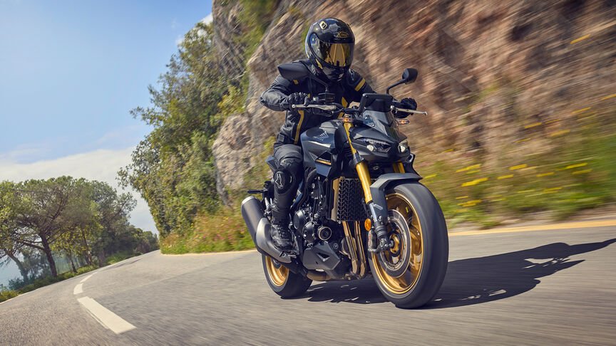 No momento, você está visualizando Nova Honda CB 1000 Hornet 2026: A “Fireblade Naked” Chegou para Destronar a MT-09?