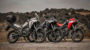 Leia mais sobre o artigo Nova Honda Sahara 300 2026: Preços reais, Ficha Técnica e o que mudou