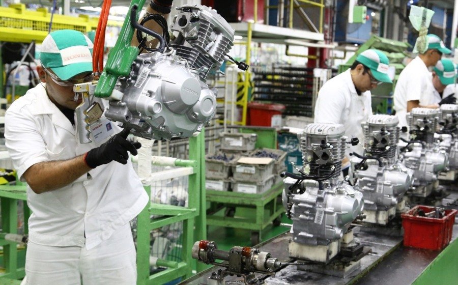 Produção da Honda CG na planta brasileira