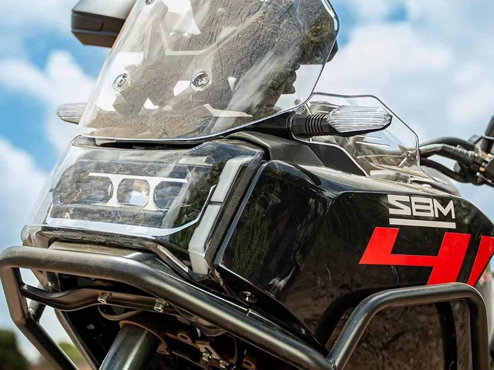 Shineray SBM 400SS em estrada